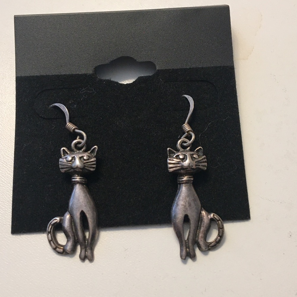 Silver Cat Earrings!